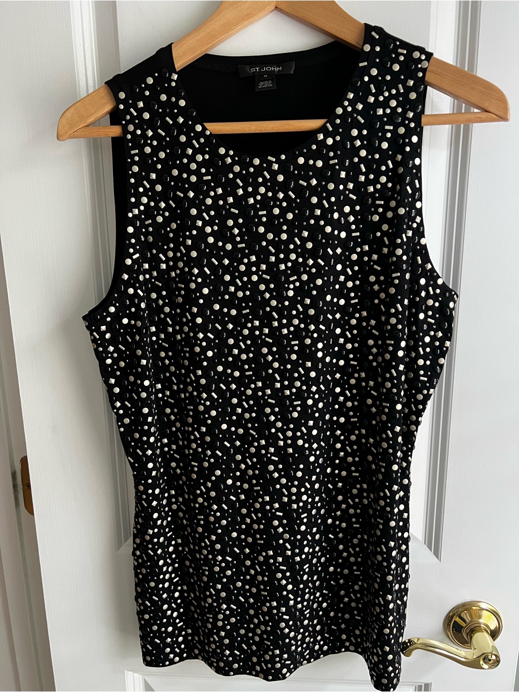 St. John Collection Studded Shell Knit Top Black Silver Pf12 Size 10